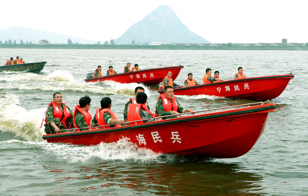 國(guó)網(wǎng)寧?？h供電公司為“抗災(zāi)治患”在8個(gè)供電所均組建應(yīng)急救援隊(duì)