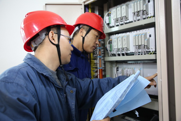 國網(wǎng)寧海縣供電公司：緊急消缺除隱患，筑牢電網(wǎng)“三防線”