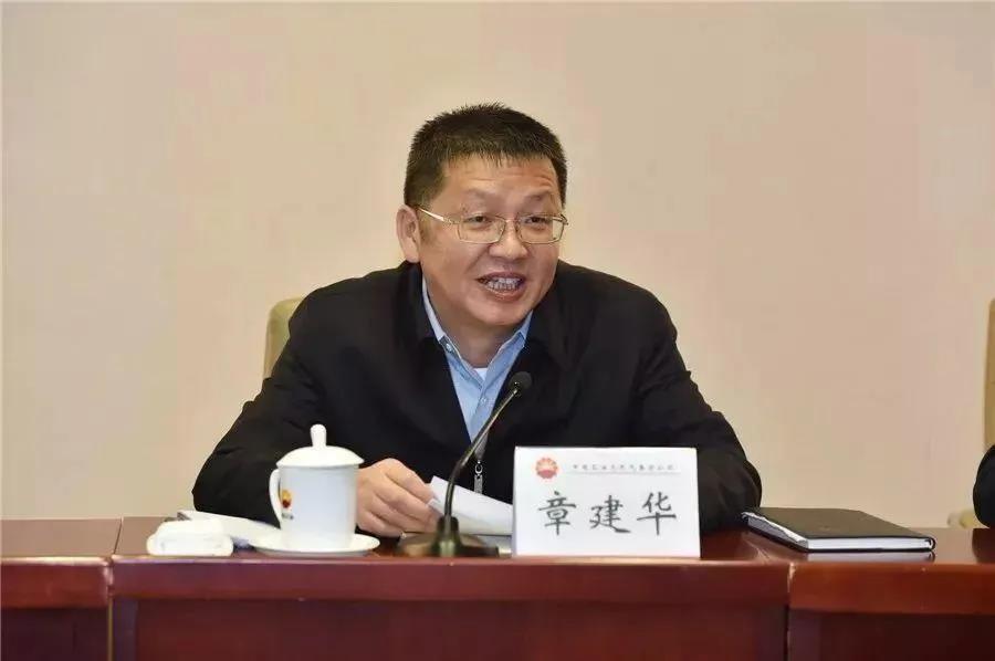 國(guó)家能源局長(zhǎng)章建華：發(fā)展以消納新能源為主的微電網(wǎng)、局域網(wǎng)，加快新能源主動(dòng)支撐、大規(guī)模儲(chǔ)能電站的新型電力系統(tǒng)！
