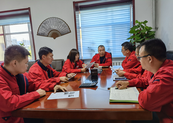 烏海電業(yè)局千里山分局：修訂宣貫班組標準，促進班組有序發(fā)展