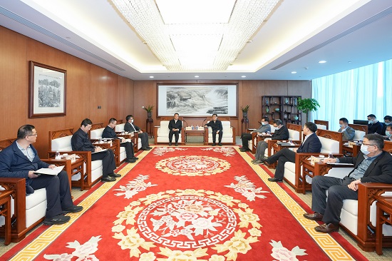 舒印彪鄧建玲會(huì)見(jiàn)哈電集團(tuán)董事長(zhǎng)曹志安、總經(jīng)理吳偉章