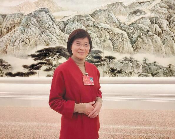 可靠電力助推紡織業(yè)綠色智能轉型——訪全國人大代表、江蘇陽光集團黨委書記、江蘇陽光股份有限公司董事長陳麗芬