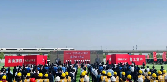 東方日升、晶科、阿特斯同時擴產(chǎn)！