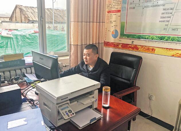 駐村書記王維：“村民需要啥，我們就干啥”