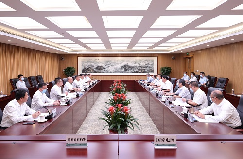 國家電網(wǎng)公司總經(jīng)理、黨組副書記張智剛與中國中鐵董事長陳云會談