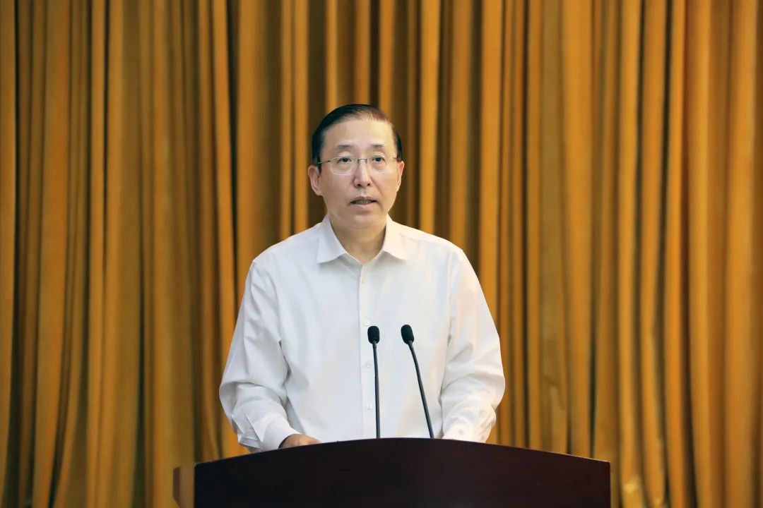 國家電網(wǎng)公司黨組書記、董事長辛保安在中央企業(yè)思想政治工作會(huì)議上作交流發(fā)言