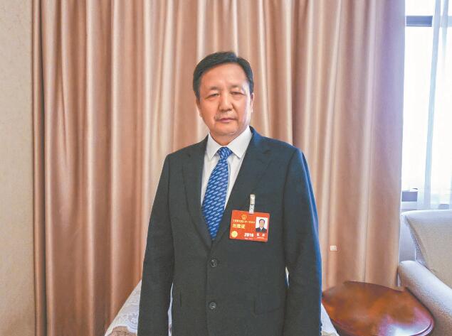 新型電力系統(tǒng)建設為電力裝備制造業(yè)帶來新機遇——訪全國人大代表，全國工商聯(lián)副主席，特變電工股份有限公司黨委書記、董事長張新