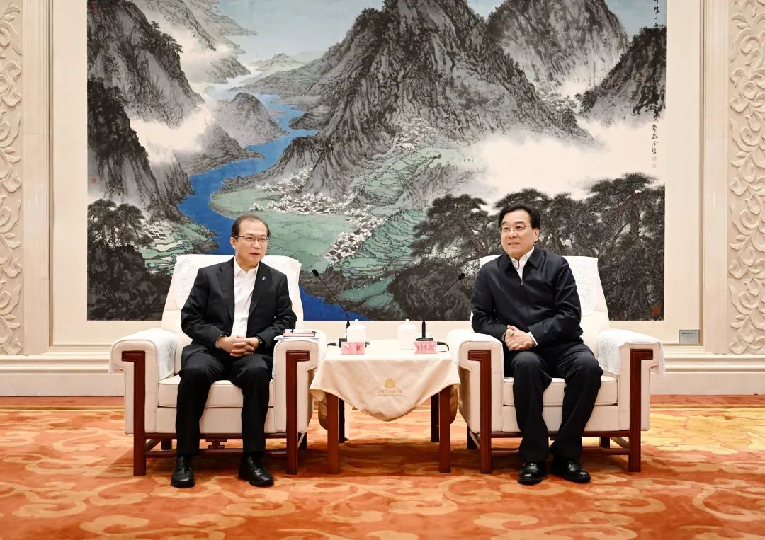 華電集團(tuán)黨組書記、董事長江毅拜會江蘇省委書記信長星