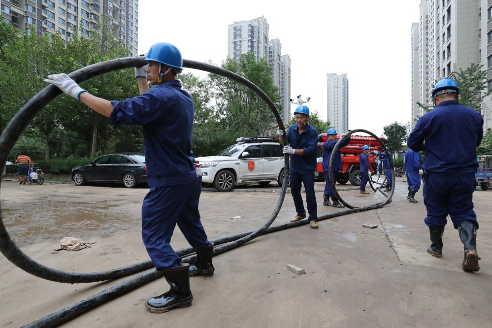 電來了，光就來了——河北涿州加快電力設(shè)施搶修見聞