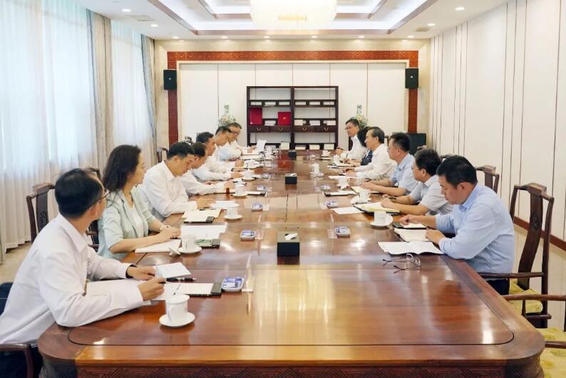 中國能建黨委書記、董事長宋海良與中國貿(mào)促會會長任鴻斌會談