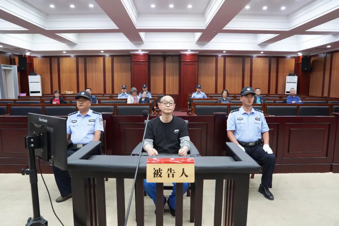 貴州電網(wǎng)有限責(zé)任公司原黨委委員、工會主席張帆受賄案一審宣判