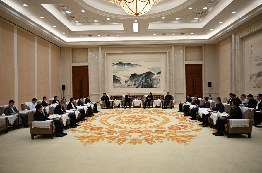 三峽集團(tuán)董事長(zhǎng)、黨組書雷鳴山拜會(huì)江蘇省委書記信長(zhǎng)星、 省長(zhǎng)許昆林