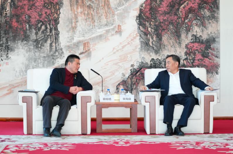 宋海良與“三新”聯(lián)盟成員遠東控股集團創(chuàng)始人、董事局主席蔣錫培會談