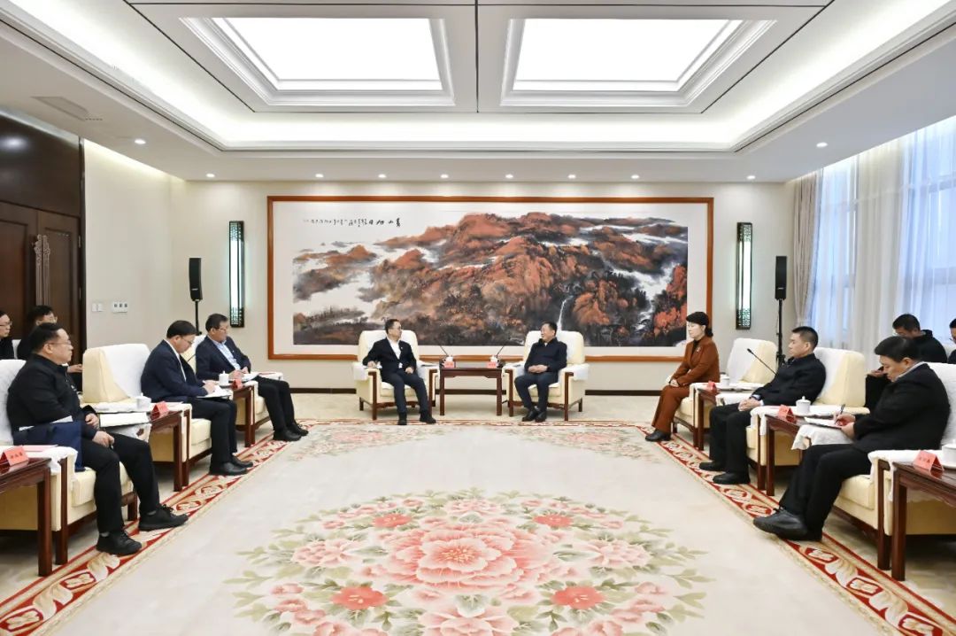中國大唐集團有限公司董事長鄒磊拜會內蒙古自治區(qū)黨委書記孫紹騁、自治區(qū)主席王莉霞