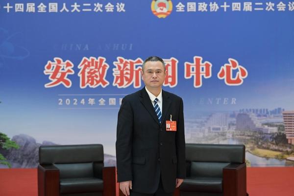 程韜代表：支持引入新質(zhì)生產(chǎn)力，鼓勵(lì)新能源商用車發(fā)展