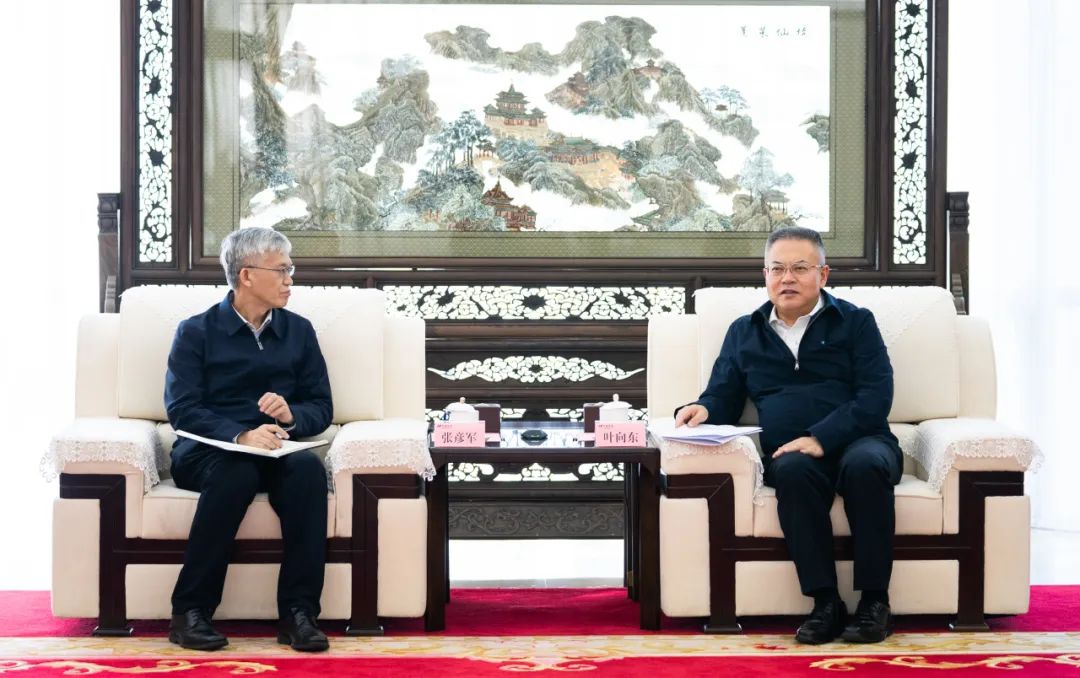 華電集團(tuán)黨組副書記、董事、總經(jīng)理葉向東會(huì)見東方電氣董事、總經(jīng)理、黨組副書記張彥軍