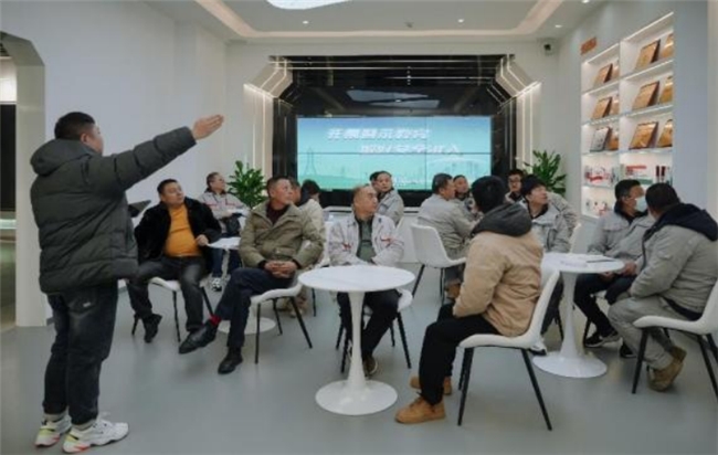 怡能集團(tuán)以沉浸式安全教育，為電力施工準(zhǔn)入賦能