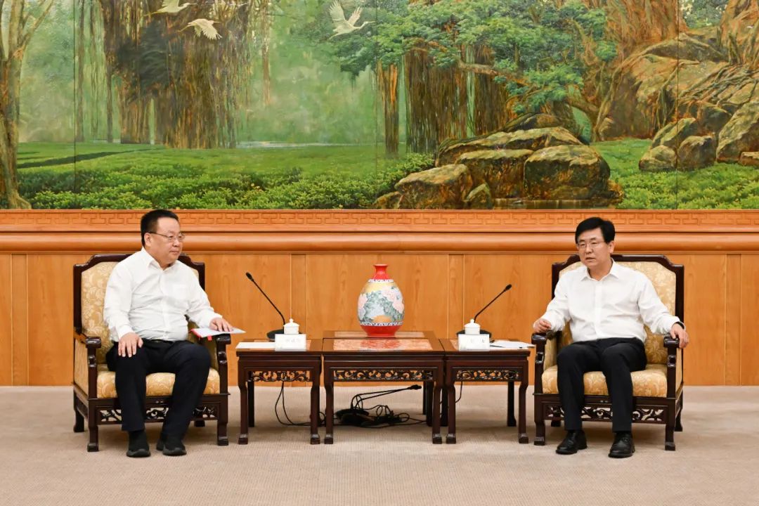 中核集團(tuán)總經(jīng)理、黨組副書記申彥鋒拜會(huì)福建省委副書記、省長趙龍