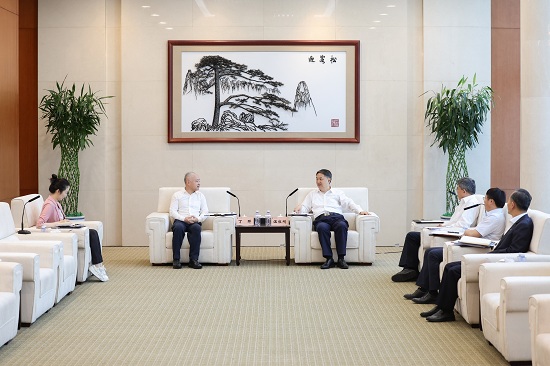 華能集團(tuán)黨組書記、董事長(zhǎng)溫樞剛會(huì)見?？谑惺虚L(zhǎng)丁暉