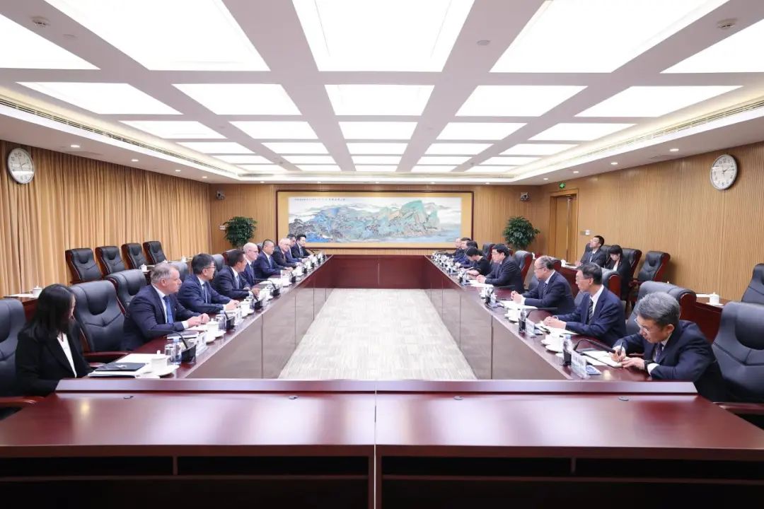 張智剛會見日立能源總裁方秦、候任總裁沈瑞博