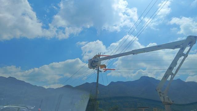 畢節(jié)市郊供電局成功投運(yùn)10千伏撒昌線，提升供電可靠性