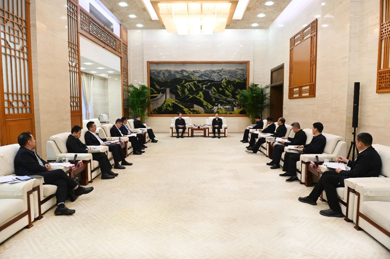 大唐集團(tuán)黨組書記、董事長鄒磊與中國電建黨委書記、董事長丁焰章會談