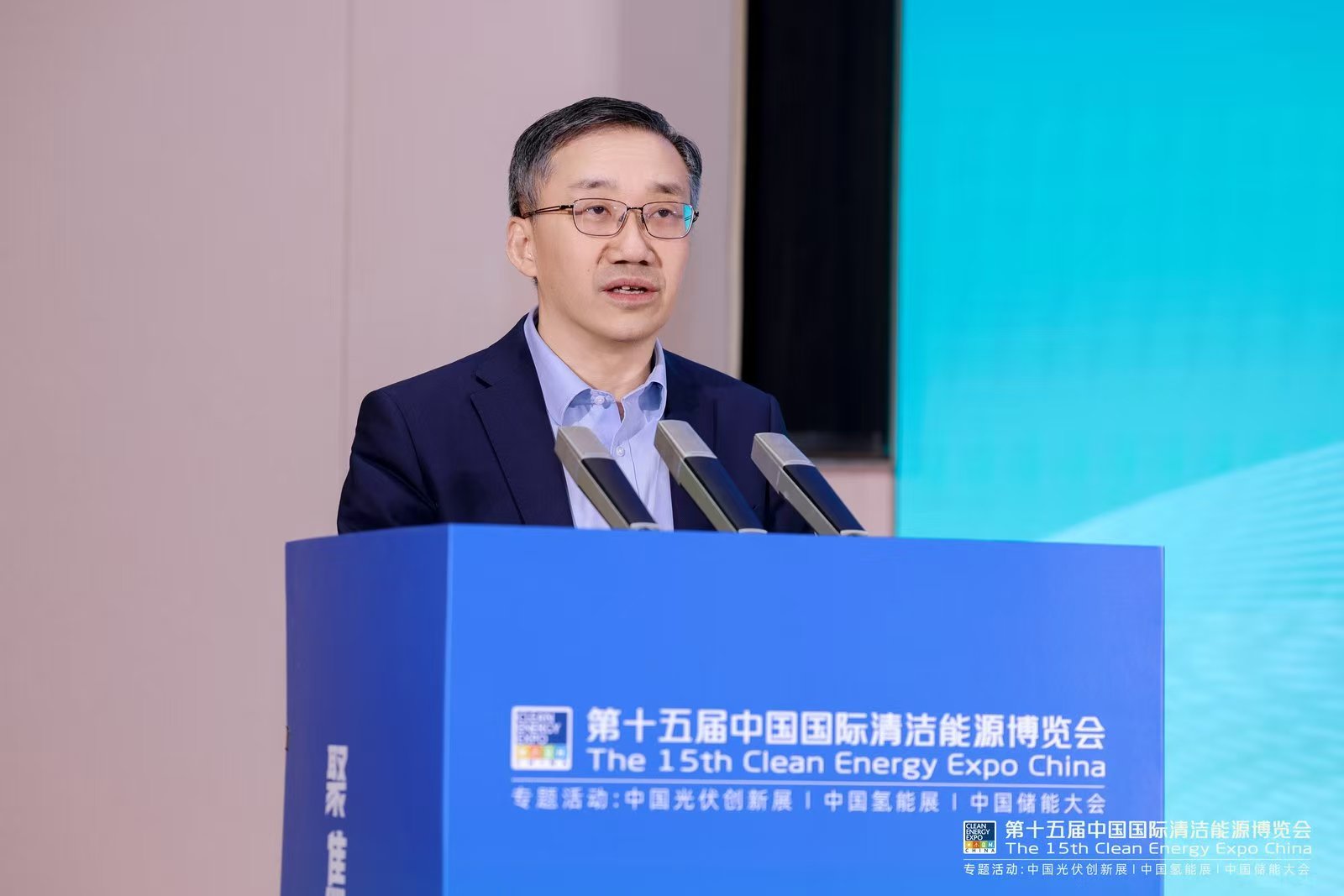 中電聯(lián)副秘書長劉永東：我國清潔能源發(fā)展迅猛，新型電力系統(tǒng)正加速構(gòu)建