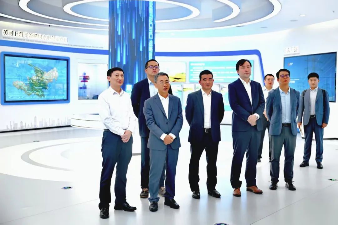 黃河公司黨委書記、董事長姚小彥會見華為董事、華為數(shù)字能源總裁侯金龍